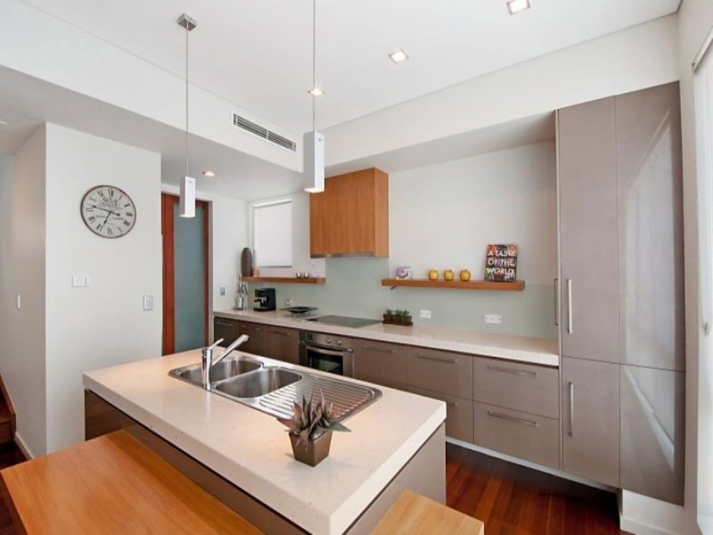 2/4 Ninth Avenue, Palm Beach QLD 4221