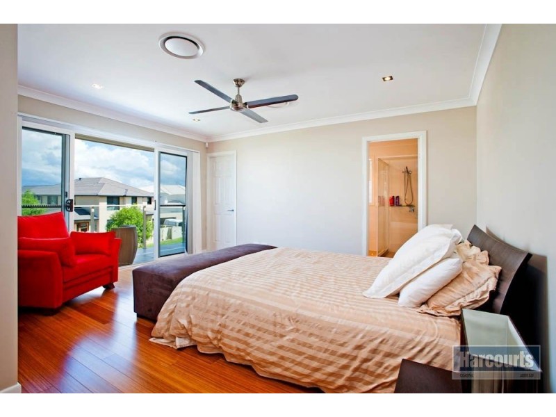 92 Compass Drive, Biggera Waters QLD 4216
