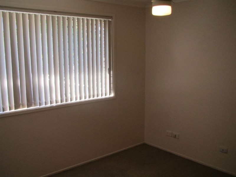 8 Waitomo Street, Broadbeach Waters QLD 4218