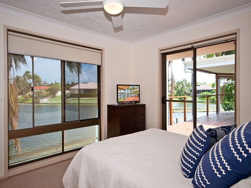 7 Tween Court, Mermaid Waters QLD 4218