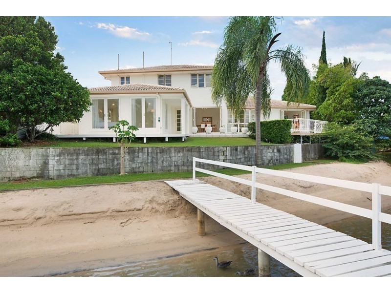 142 Monaco Street, Broadbeach Waters QLD 4218