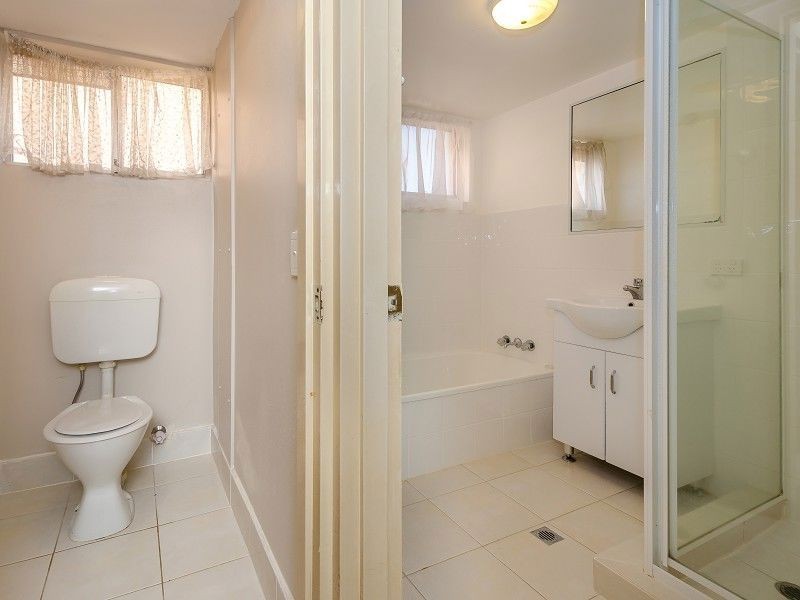 1/29 Duet Drive, Mermaid Waters QLD 4218