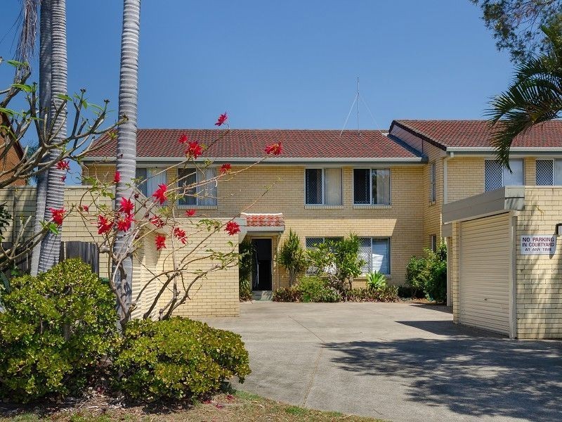 1/29 Duet Drive, Mermaid Waters QLD 4218