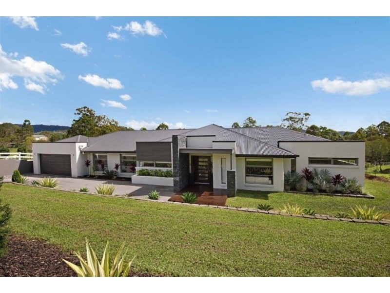 17 Huntington Drive, Maudsland QLD 4210