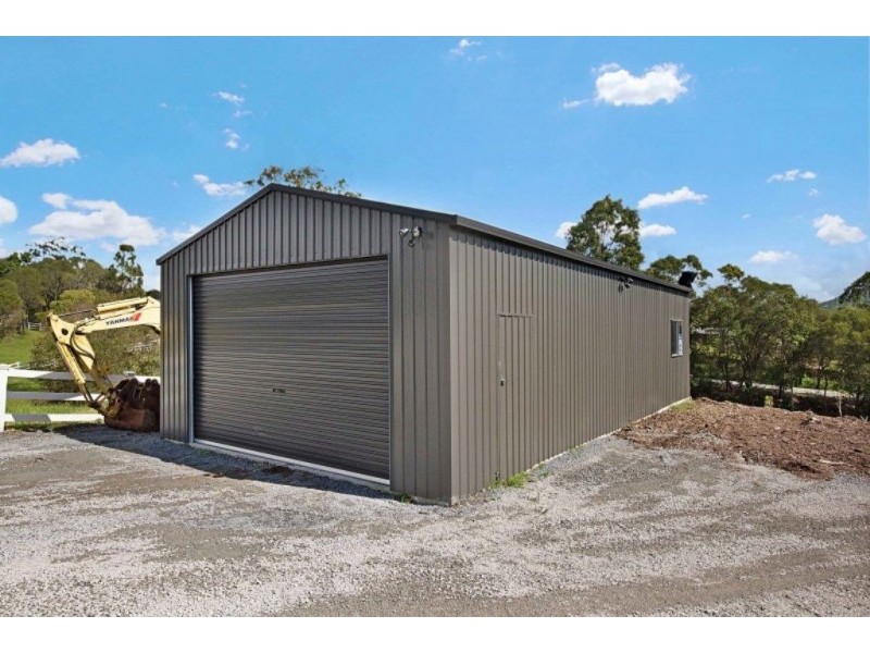 17 Huntington Drive, Maudsland QLD 4210