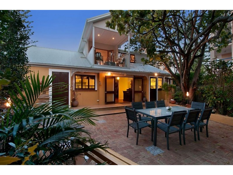 91 Old Burleigh Road, Broadbeach QLD 4218