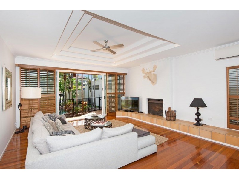 20 Hilda Street, Mermaid Beach QLD 4218