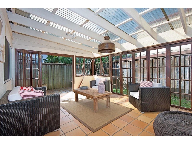 20 Hilda Street, Mermaid Beach QLD 4218