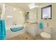 8 Donald Ave, Paradise Point QLD 4216