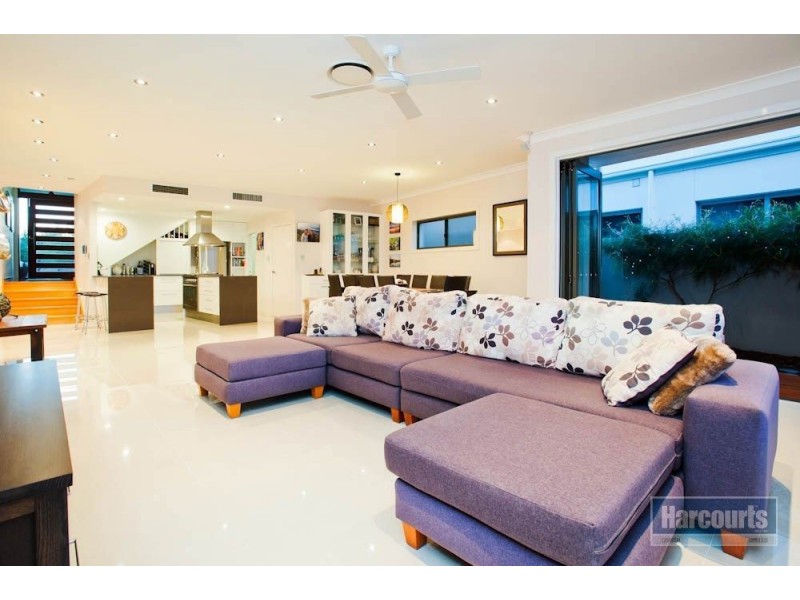 1/35 Compass Drive, Biggera Waters QLD 4216