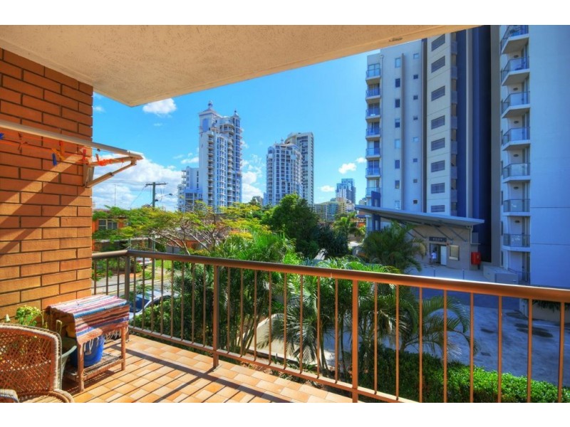 4/15 Mermaid Ave, Mermaid Beach QLD 4218