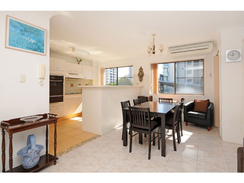 4/15 Mermaid Ave, Mermaid Beach QLD 4218