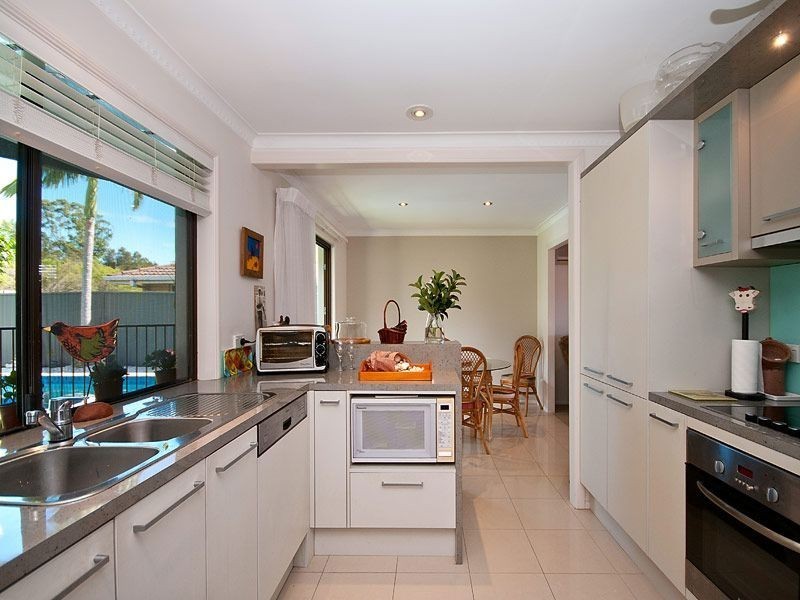 19 Willis Court, Mermaid Waters QLD 4218