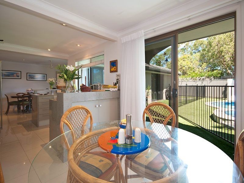 19 Willis Court, Mermaid Waters QLD 4218