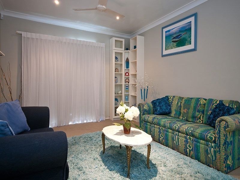 19 Willis Court, Mermaid Waters QLD 4218