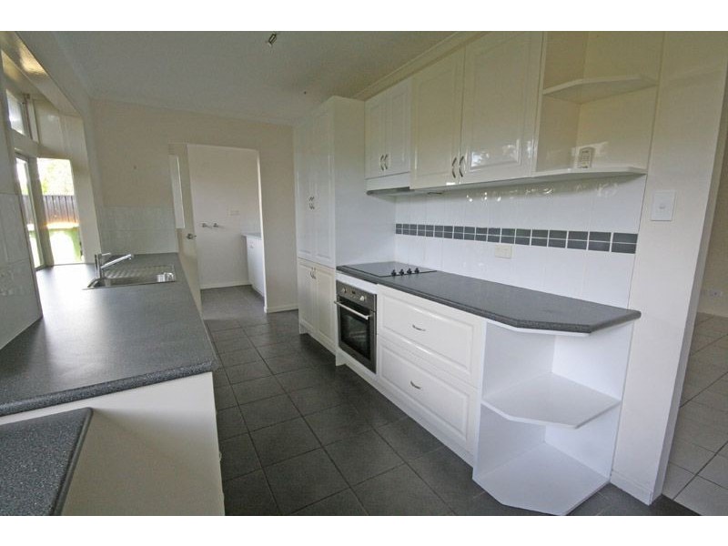 33 Clam Street, Runaway Bay QLD 4216