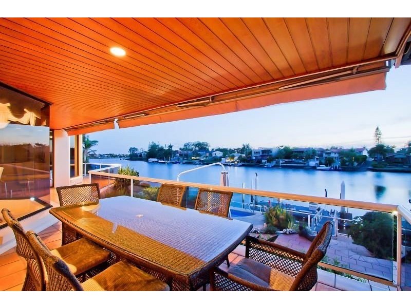 42 Cabana Blvd, Benowa Waters QLD 4217