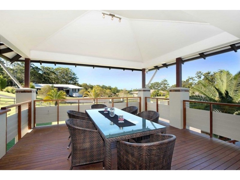 4 Lita Court, Tallebudgera QLD 4228