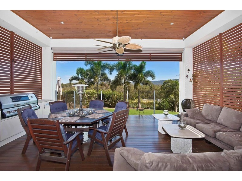 1 Colchester Court, Maudsland QLD 4210