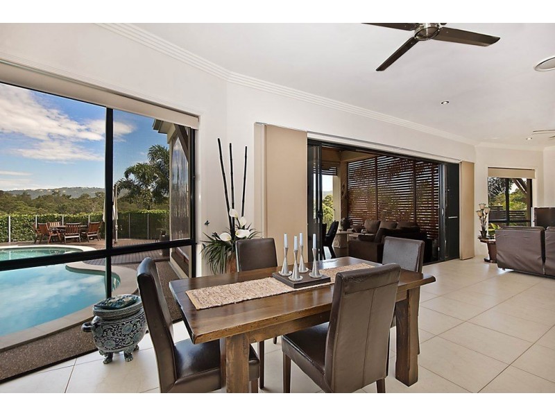 1 Colchester Court, Maudsland QLD 4210