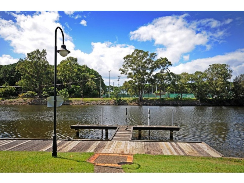 115/215 Cottesloe Drive, Mermaid Waters QLD 4218