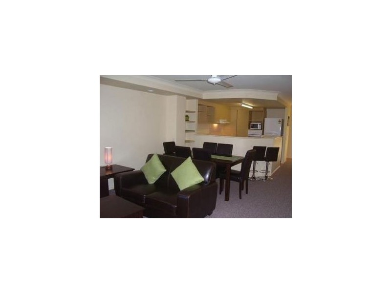 115/215 Cottesloe Drive, Mermaid Waters QLD 4218