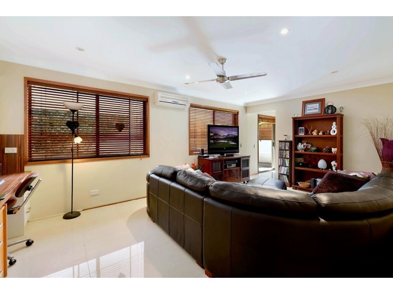 46 Camelot Crescent, Hollywell QLD 4216