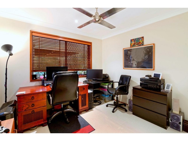 46 Camelot Crescent, Hollywell QLD 4216