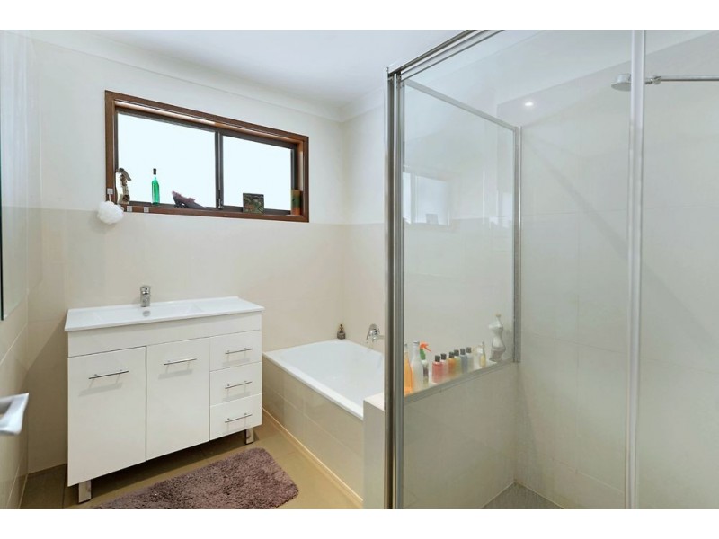 46 Camelot Crescent, Hollywell QLD 4216