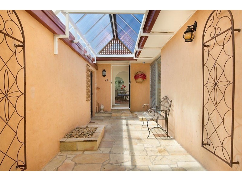 55 Gibraltar Drive, Surfers Paradise QLD 4217