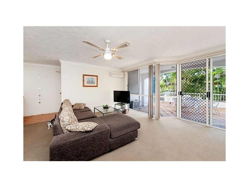 7 Purli Street, Chevron Island QLD 4217