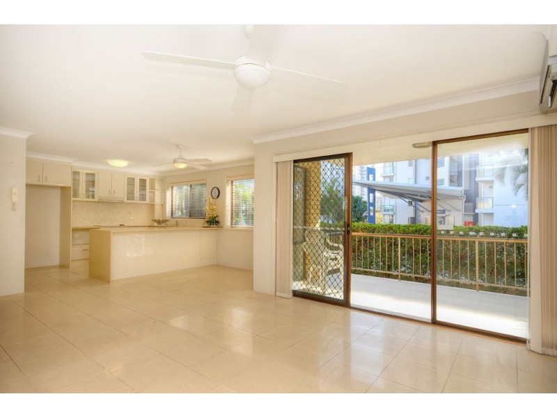 1/15 Mermaid Ave, Mermaid Beach QLD 4218