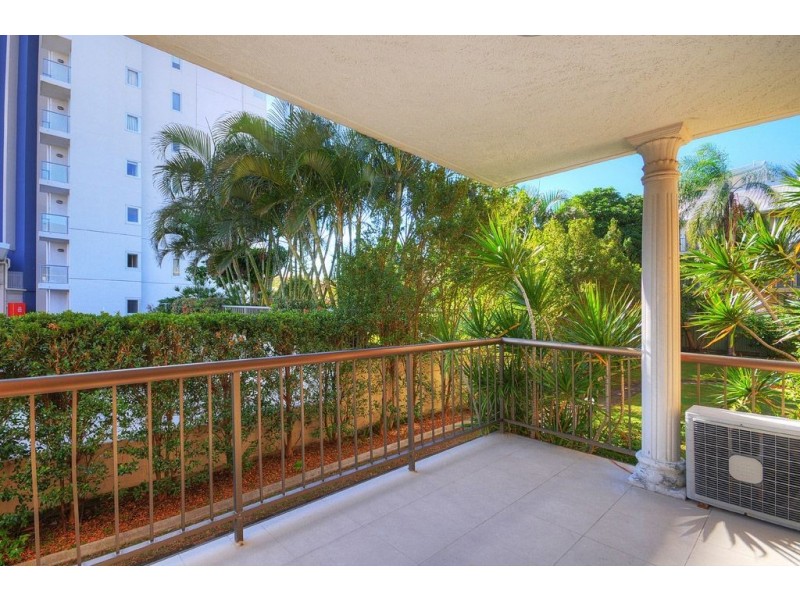 1/15 Mermaid Ave, Mermaid Beach QLD 4218