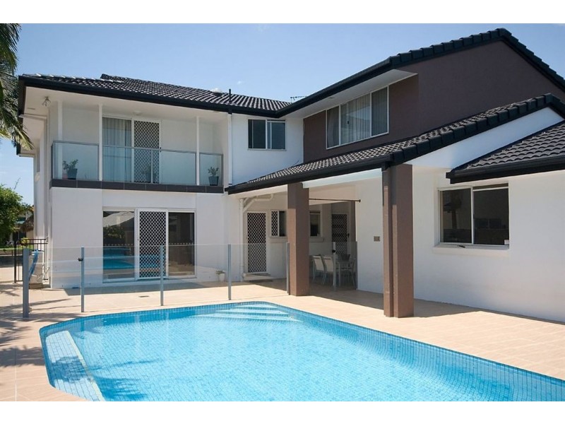 30 Sundance Way, Runaway Bay QLD 4216