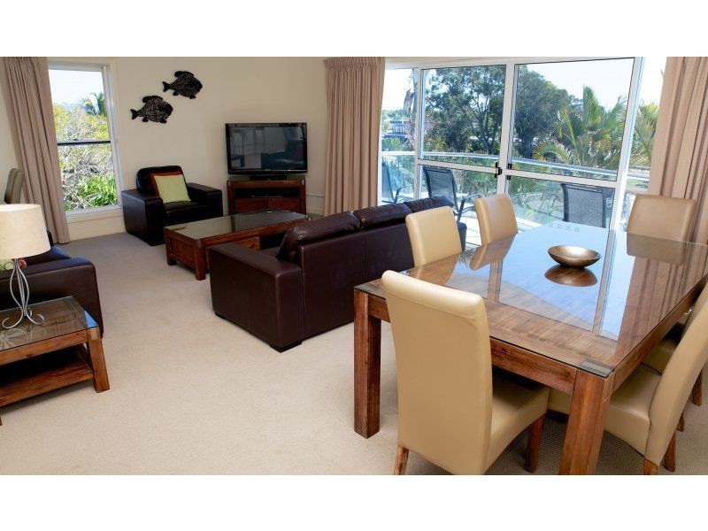 1d/11 Eady Avenue, Broadbeach Waters QLD 4218