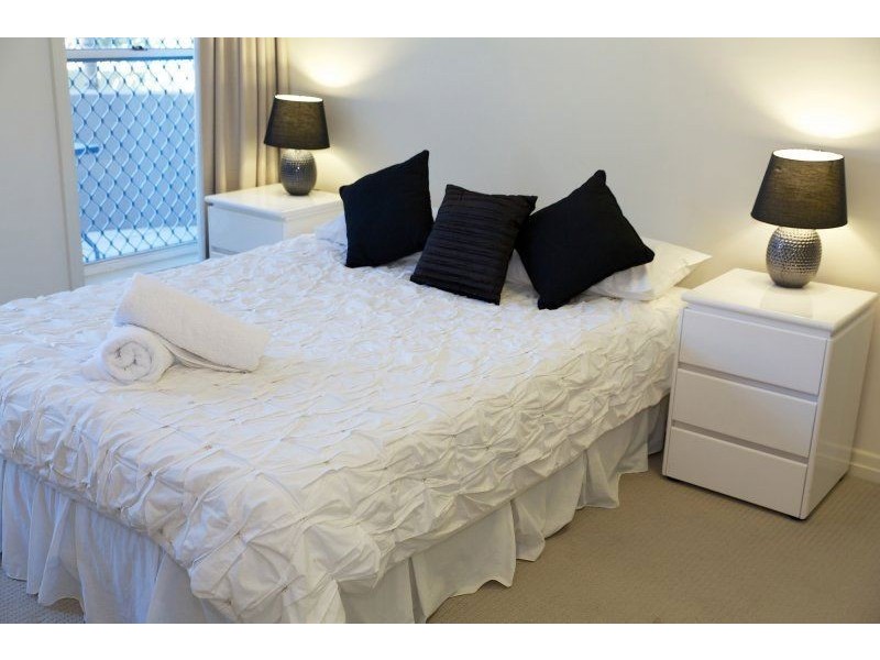 1d/11 Eady Avenue, Broadbeach Waters QLD 4218