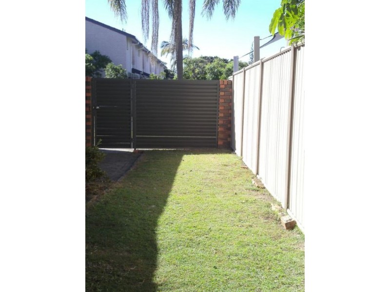 4/14 Aquila Court, Mermaid Waters QLD 4218