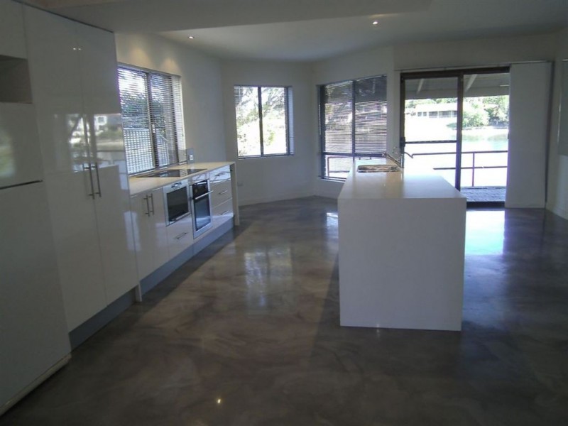 4/14 Aquila Court, Mermaid Waters QLD 4218