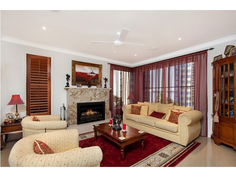 8 Garrick Street, Coolangatta QLD 4225