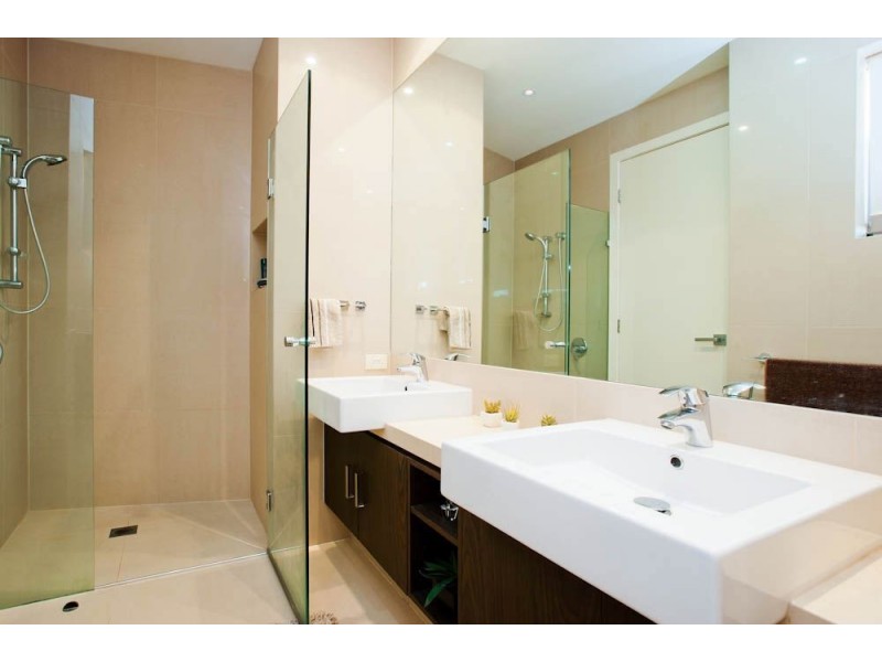 1/11 South Quay Drive, Biggera Waters QLD 4216