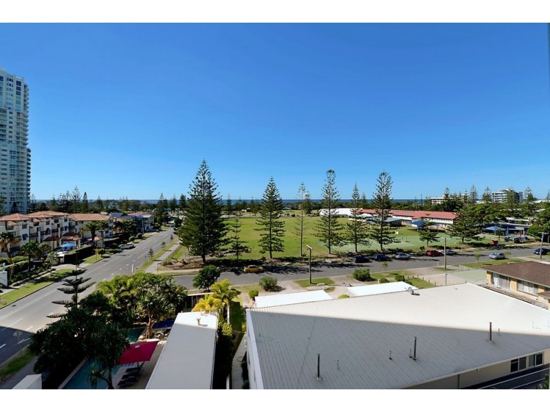 25 Surf Parade, Broadbeach QLD 4218