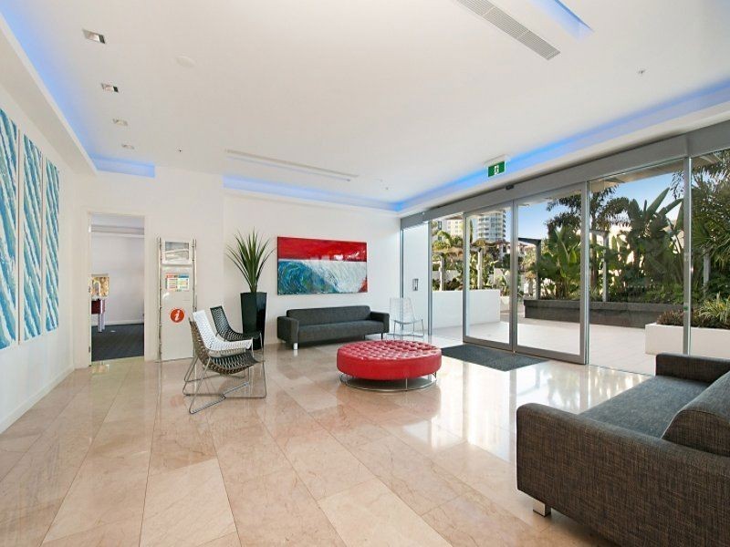 25 Surf Parade, Broadbeach QLD 4218