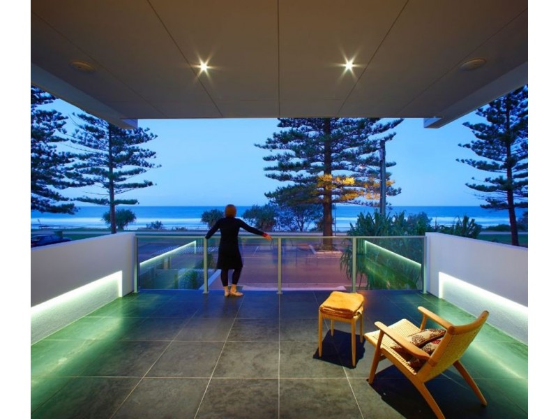 38 Marine Parade, Miami QLD 4220