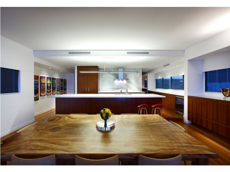 38 Marine Parade, Miami QLD 4220