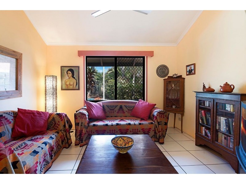 19 Henning Court, Mermaid Waters QLD 4218