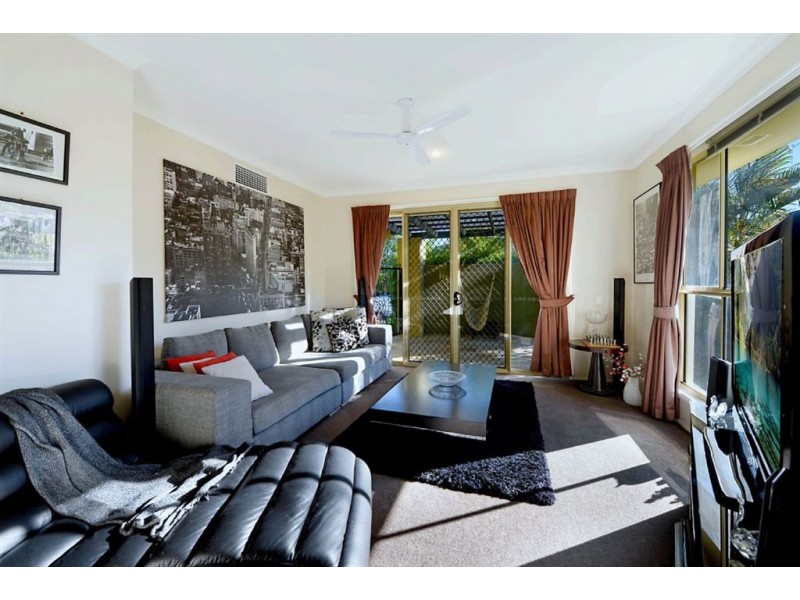 40 Hillridge Crescent, Varsity Lakes QLD 4227