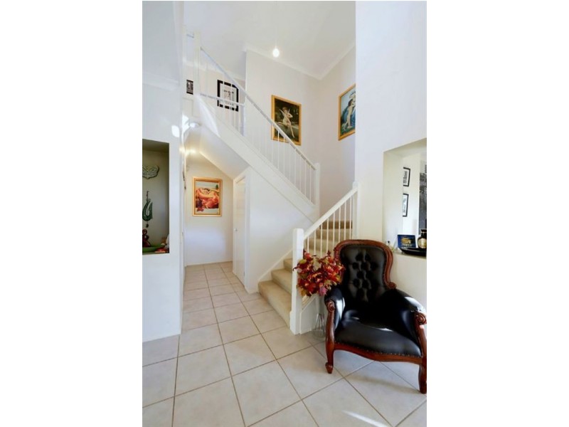 40 Hillridge Crescent, Varsity Lakes QLD 4227