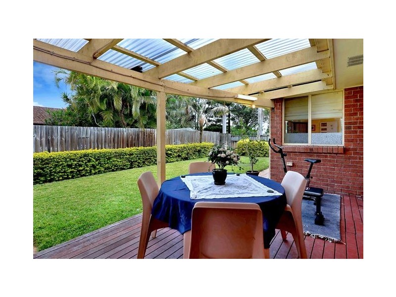 19 Sigatoka Place, Clear Island Waters QLD 4226