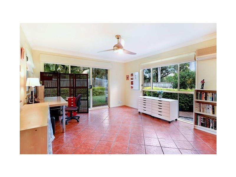 19 Sigatoka Place, Clear Island Waters QLD 4226
