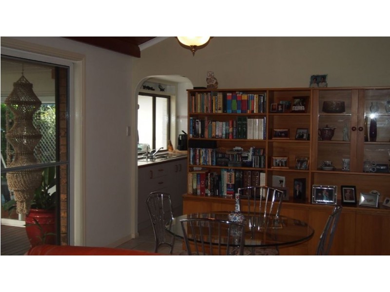 20 Haslewood Court, Mermaid Waters QLD 4218